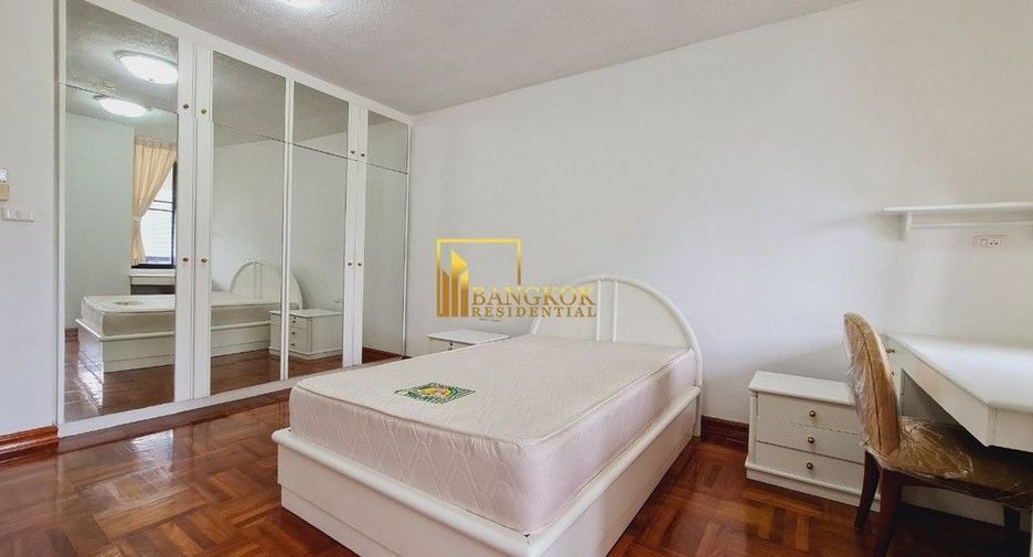 For rent 3 bedrooms apartment in Pathum Wan, Bangkok
