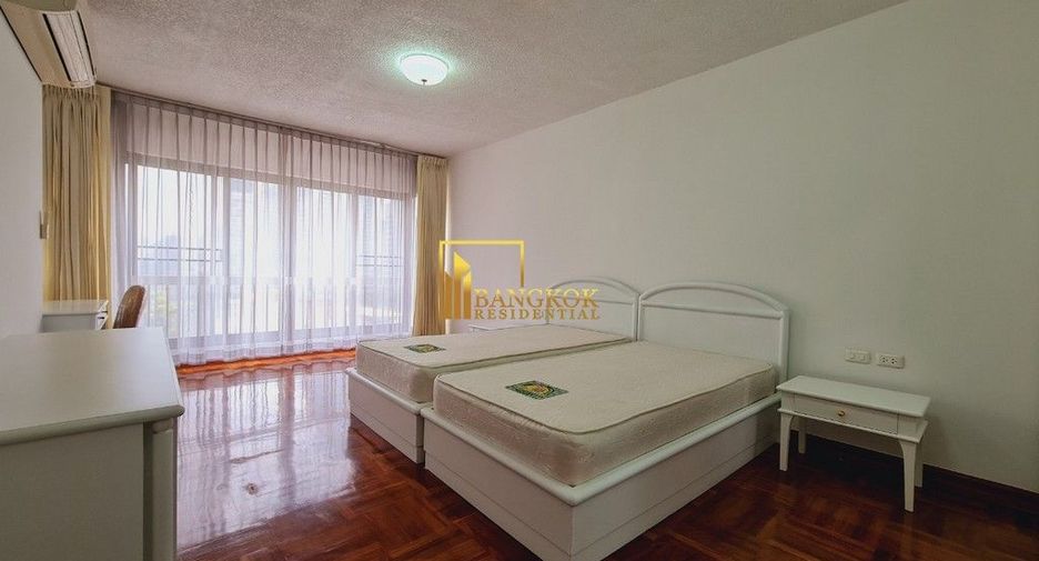 For rent 3 bedrooms apartment in Pathum Wan, Bangkok