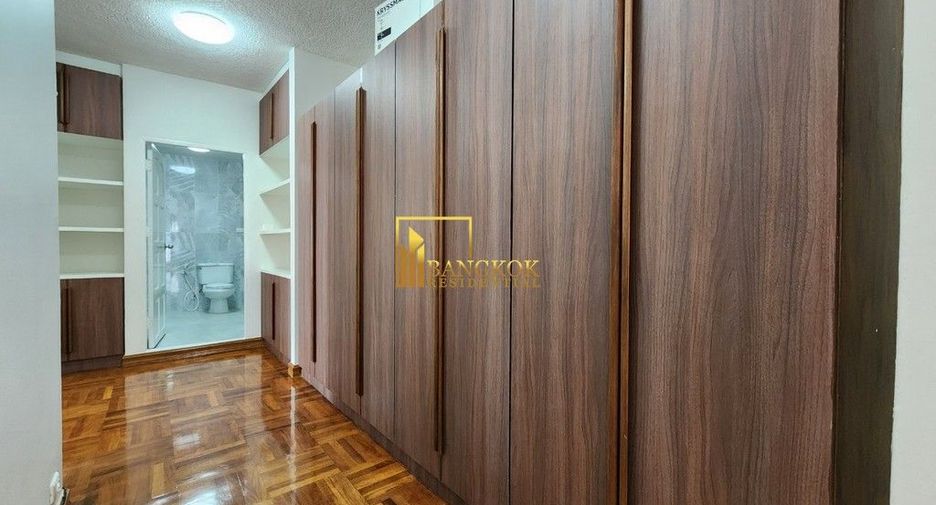 For rent 3 bedrooms apartment in Pathum Wan, Bangkok