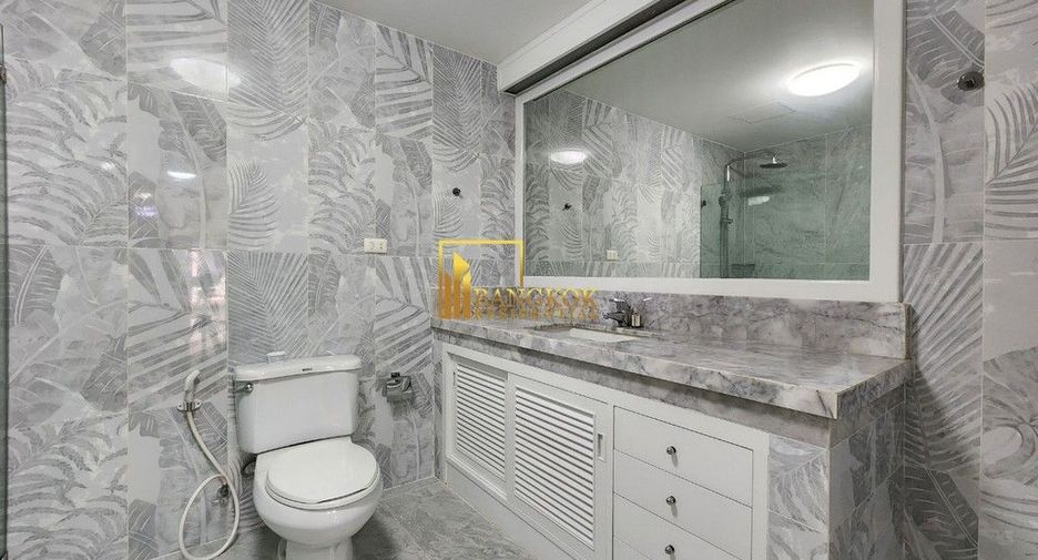 For rent 3 bedrooms apartment in Pathum Wan, Bangkok