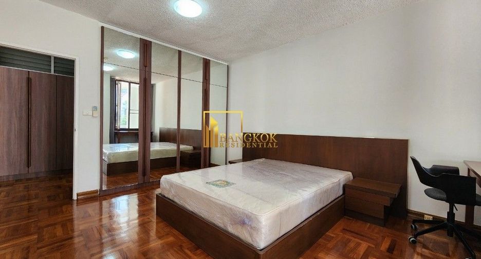 For rent 3 bedrooms apartment in Pathum Wan, Bangkok