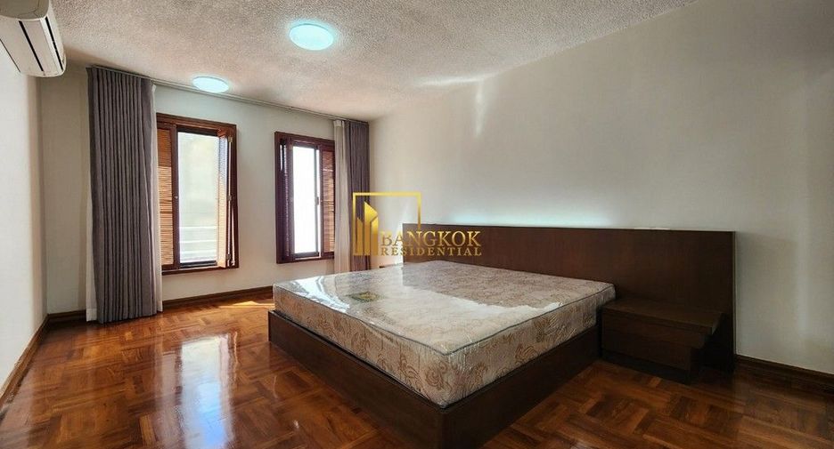 For rent 3 bedrooms apartment in Pathum Wan, Bangkok