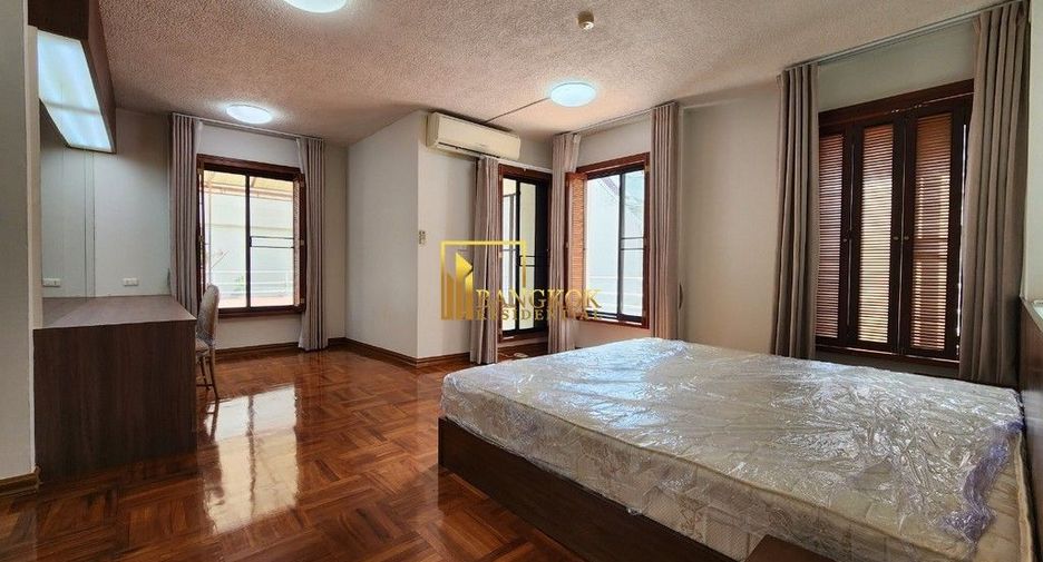 For rent 3 bedrooms apartment in Pathum Wan, Bangkok