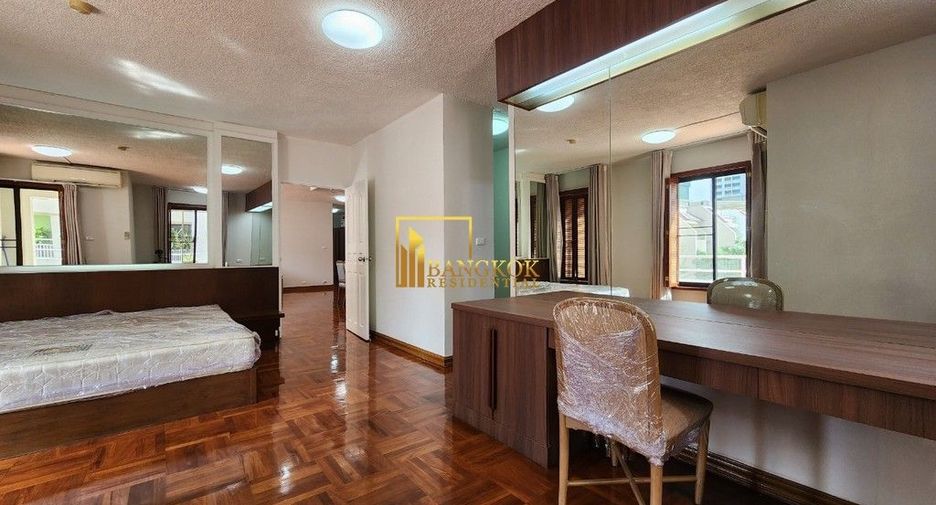 For rent 3 bedrooms apartment in Pathum Wan, Bangkok