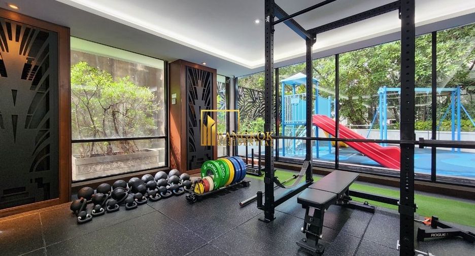 For rent 3 bedrooms apartment in Pathum Wan, Bangkok