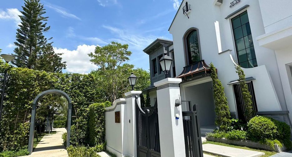 Haus zur Miete mit 5 Zimmer in Saphan Sung, Bangkok