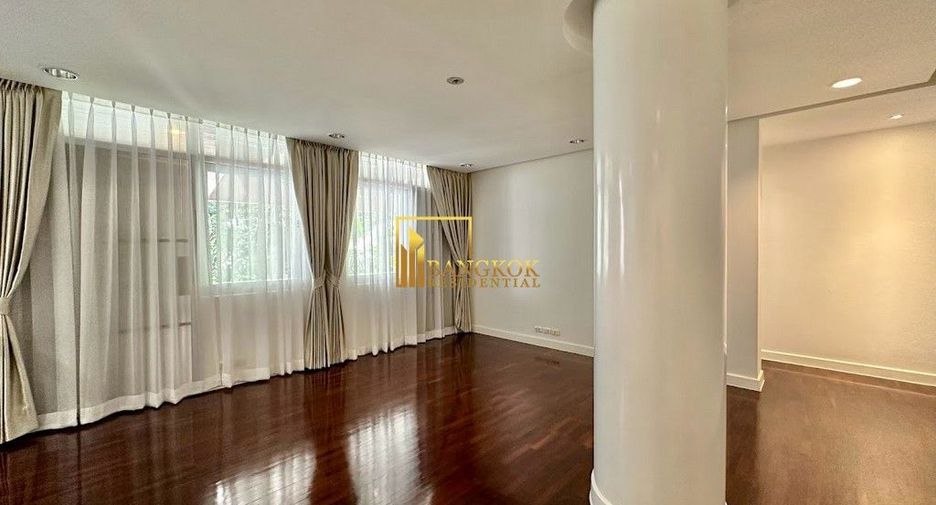 For rent 3 bedrooms apartment in Pathum Wan, Bangkok