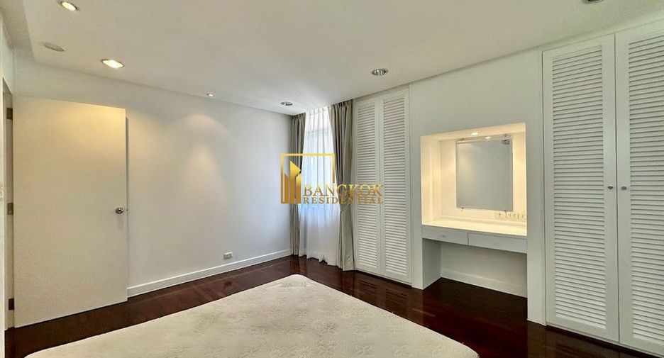 For rent 3 bedrooms apartment in Pathum Wan, Bangkok