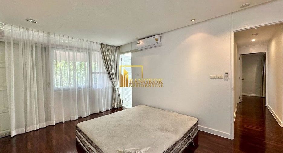 For rent 3 bedrooms apartment in Pathum Wan, Bangkok