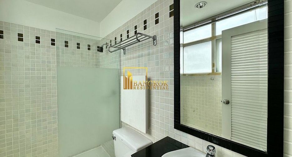 For rent 3 bedrooms apartment in Pathum Wan, Bangkok