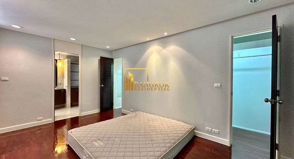 For rent 3 bedrooms apartment in Pathum Wan, Bangkok