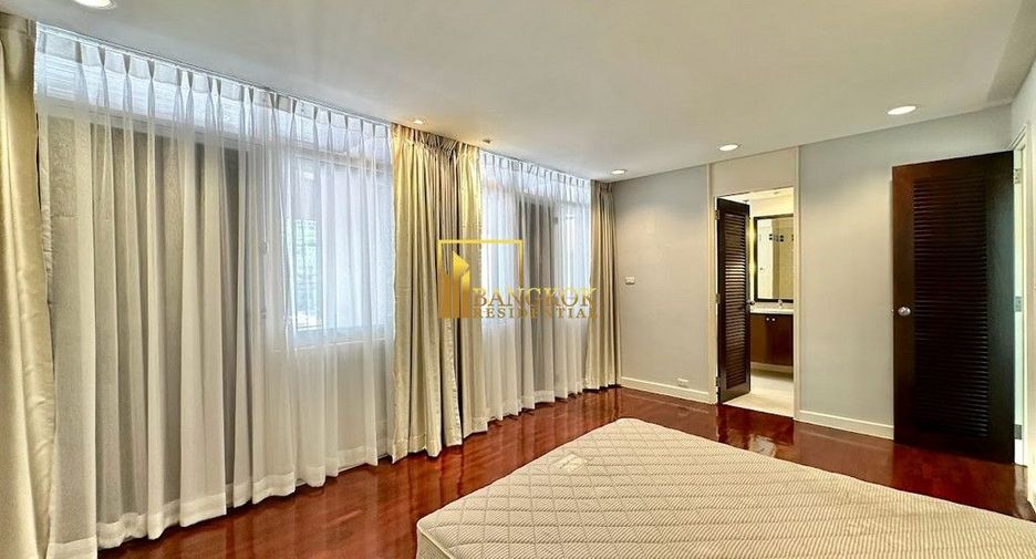For rent 3 bedrooms apartment in Pathum Wan, Bangkok