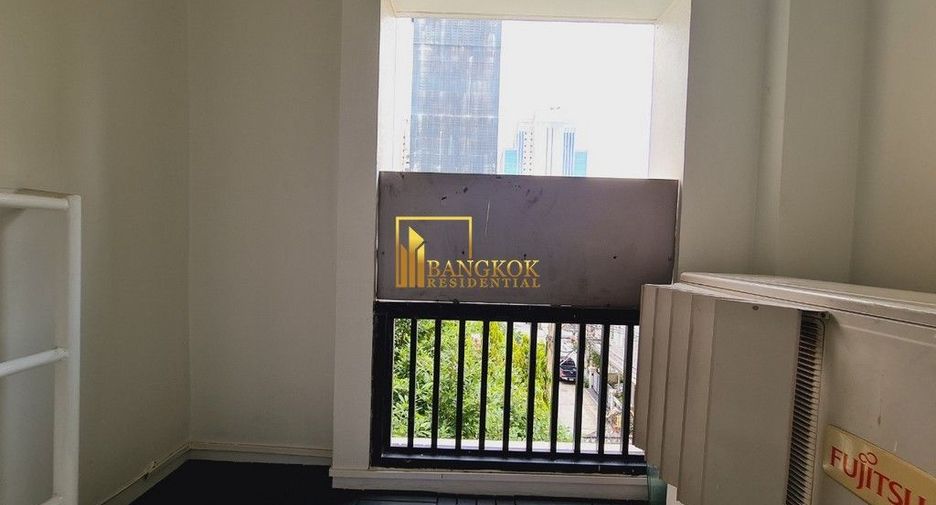 For rent 3 bedrooms apartment in Pathum Wan, Bangkok