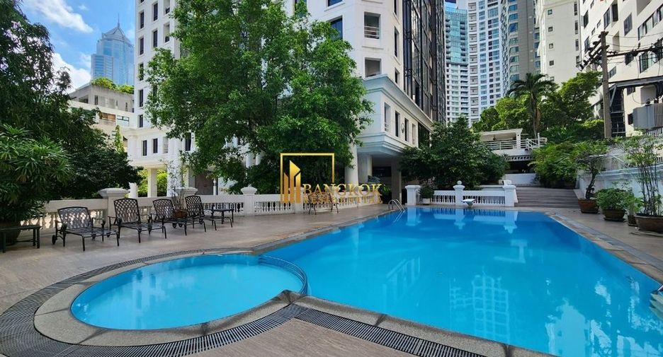 For rent 3 bedrooms apartment in Pathum Wan, Bangkok