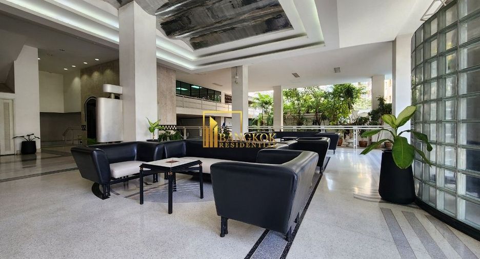 For rent 3 bedrooms apartment in Pathum Wan, Bangkok