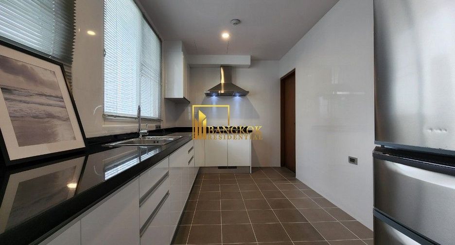 For rent 3 ベッドルーム apartment in Sathon, Bangkok