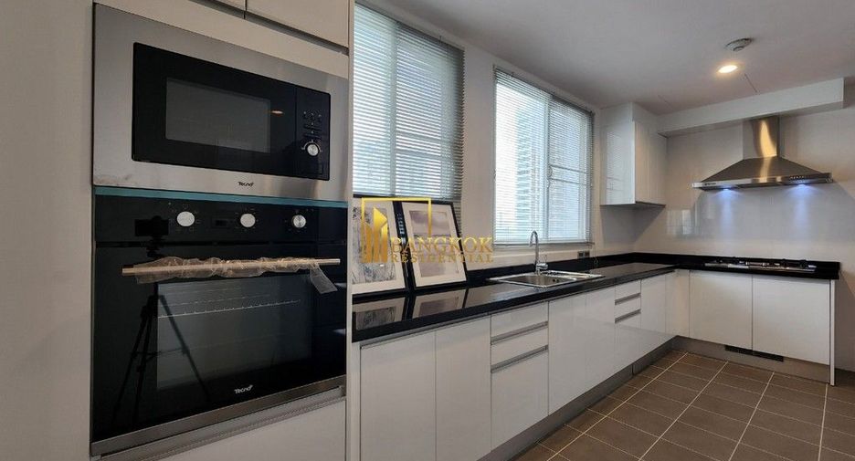 For rent 3 ベッドルーム apartment in Sathon, Bangkok
