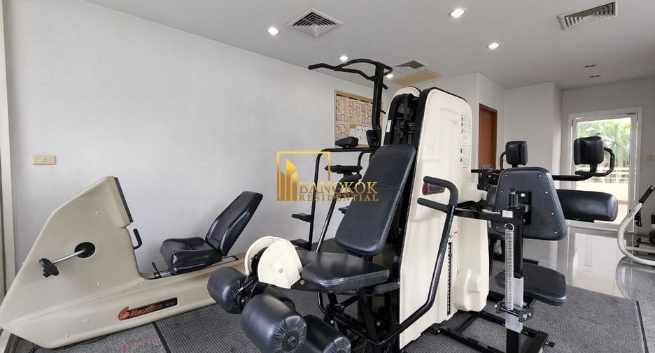 For rent 3 ベッドルーム apartment in Sathon, Bangkok