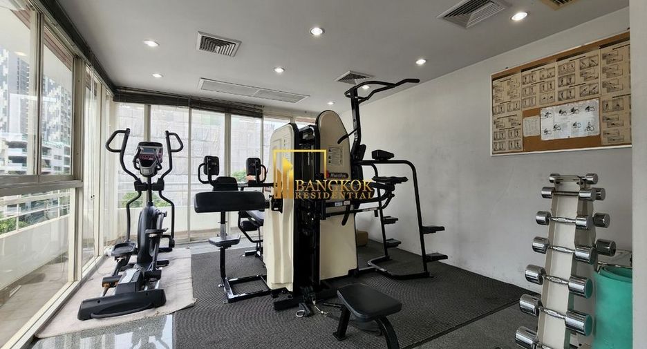 For rent 3 ベッドルーム apartment in Sathon, Bangkok
