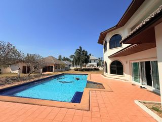 For rent 5 Beds house in Bang Lamung, Chonburi
