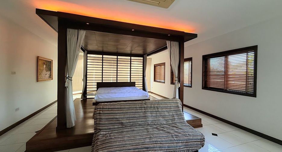 Haus zur Miete mit 5 Zimmer in Bang Lamung, Chonburi