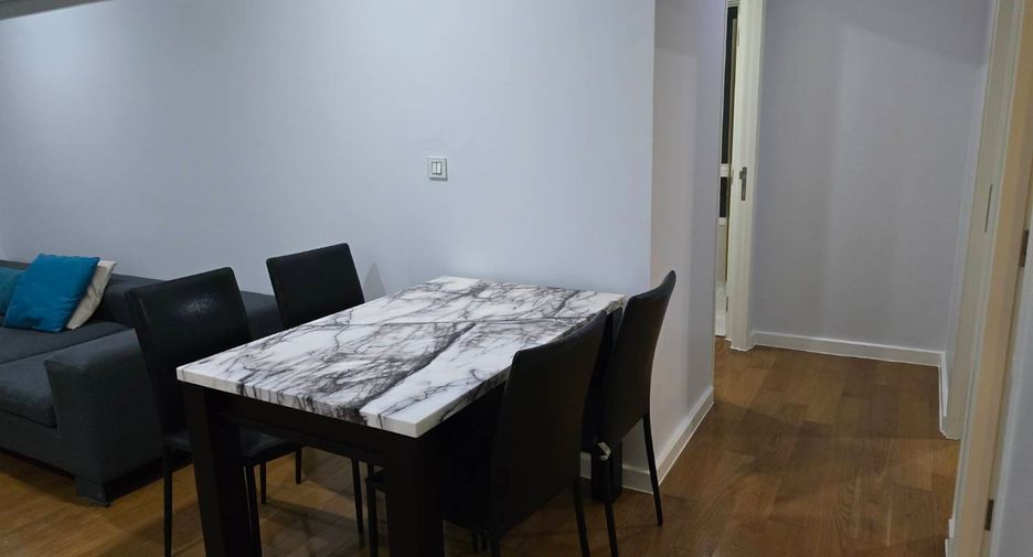 For rent 2 bedrooms condo in Sathon, Bangkok