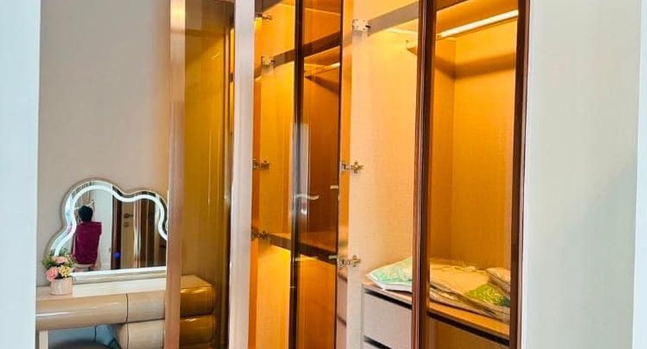 Haus zur Miete und zum Kauf mit 4 Zimmer in Bang Kapi, Bangkok