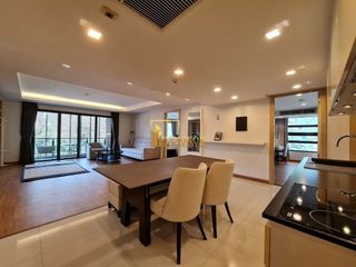 For rent 2 bedrooms apartment in Watthana, Bangkok