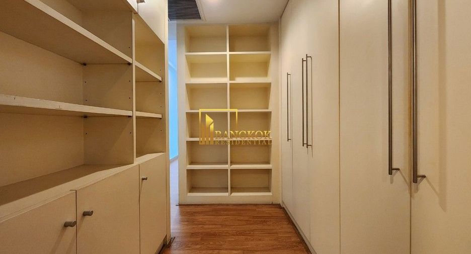 Apartamento en alquiler de 3 habitaciones en Watthana, Bangkok