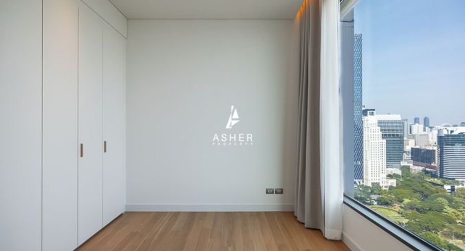 For sale 3 ベッドルーム condo in Pathum Wan, Bangkok