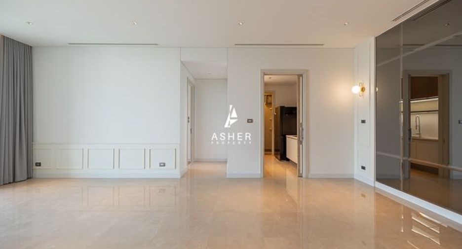 For sale 3 ベッドルーム condo in Pathum Wan, Bangkok