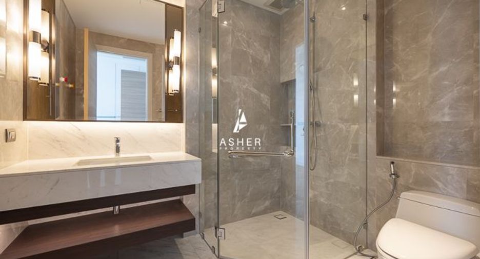 For sale 3 ベッドルーム condo in Pathum Wan, Bangkok