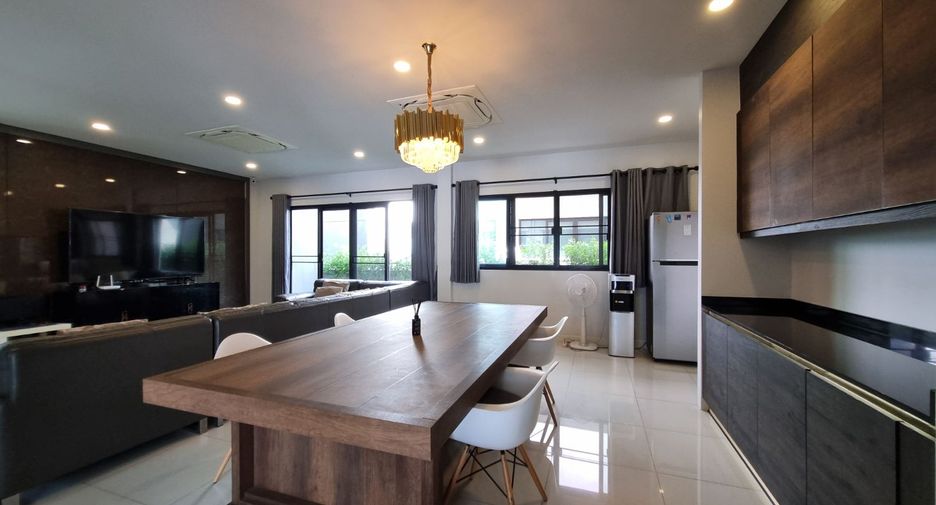 For sale 5 bedrooms house in Bang Phli, Samut Prakan