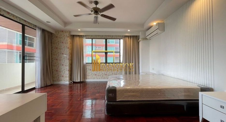 For rent 3 bedrooms apartment in Watthana, Bangkok