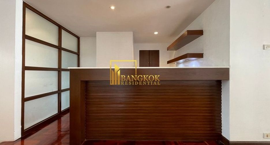 For rent 3 bedrooms apartment in Watthana, Bangkok