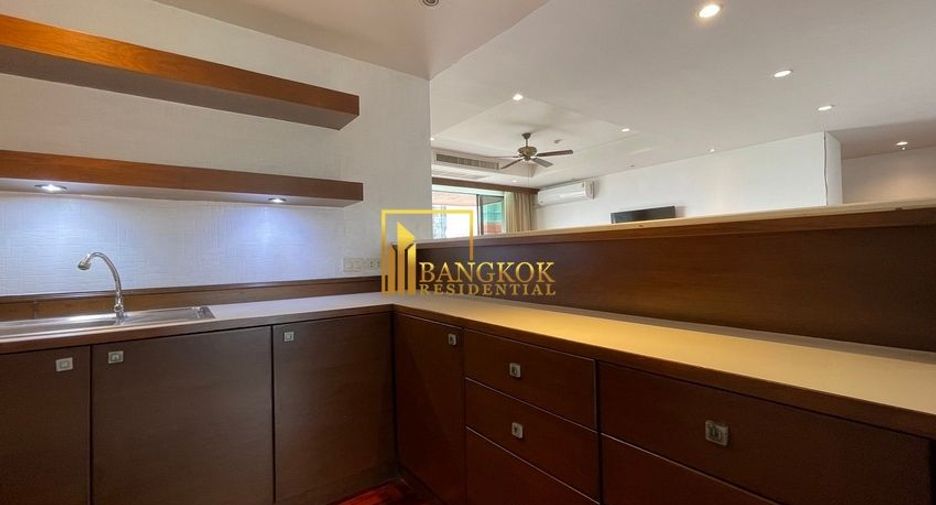 For rent 3 bedrooms apartment in Watthana, Bangkok