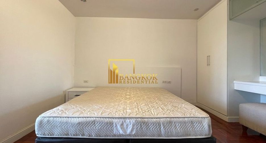 For rent 3 bedrooms apartment in Watthana, Bangkok