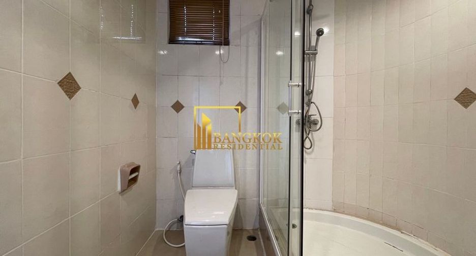 For rent 3 bedrooms apartment in Watthana, Bangkok