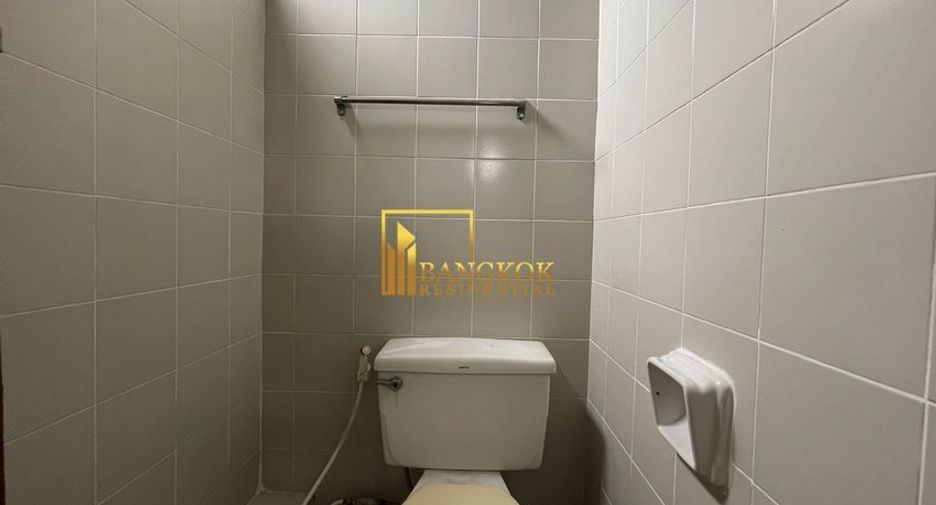 For rent 3 bedrooms apartment in Watthana, Bangkok