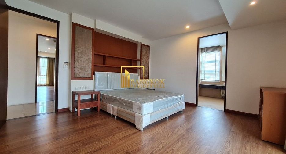 For rent 3 ベッドルーム apartment in Watthana, Bangkok