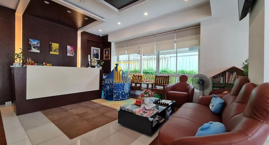 À louer 3 chambres appartement à Watthana, Bangkok