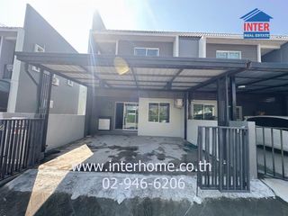 For sale 3 bed townhouse in Lam Luk Ka, Pathum Thani