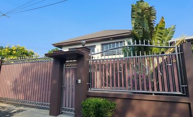 Casa en venta de 4 habitaciones en Thawi Watthana, Bangkok