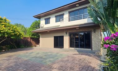 Casa en venta de 4 habitaciones en Thawi Watthana, Bangkok