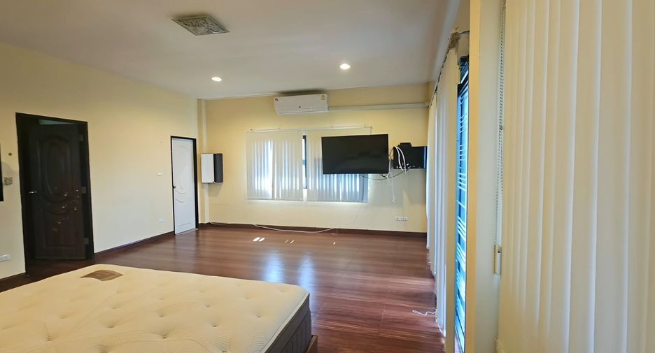 Casa en venta de 4 habitaciones en Thawi Watthana, Bangkok