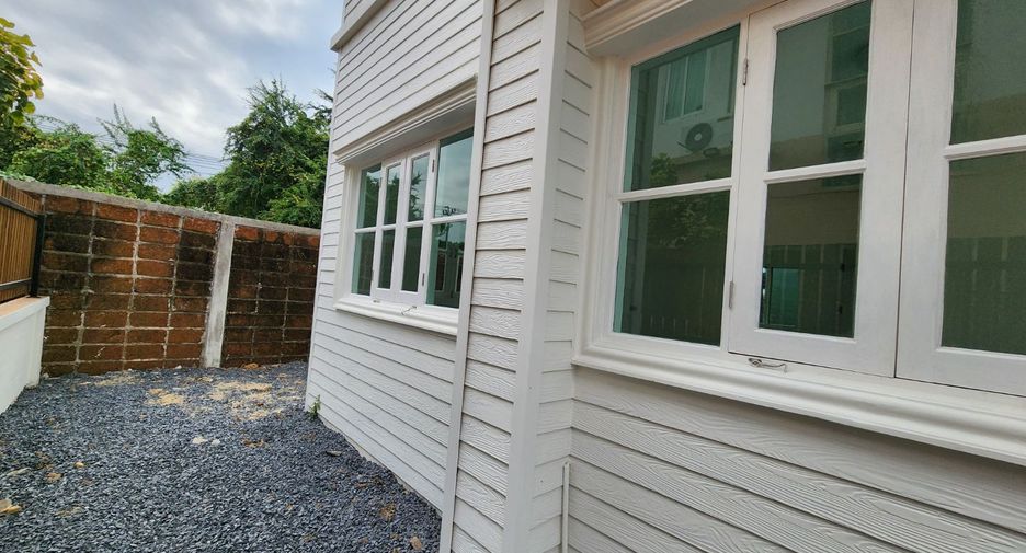 For sale 3 bedrooms house in Bang Phli, Samut Prakan