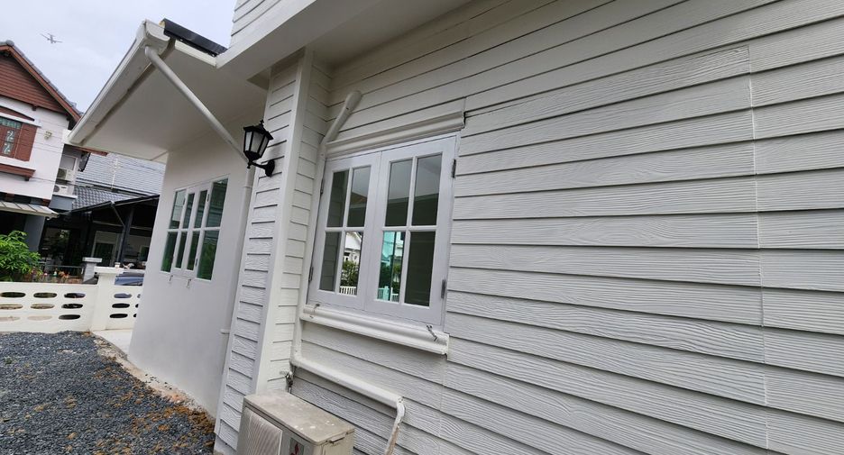 For sale 3 bedrooms house in Bang Phli, Samut Prakan