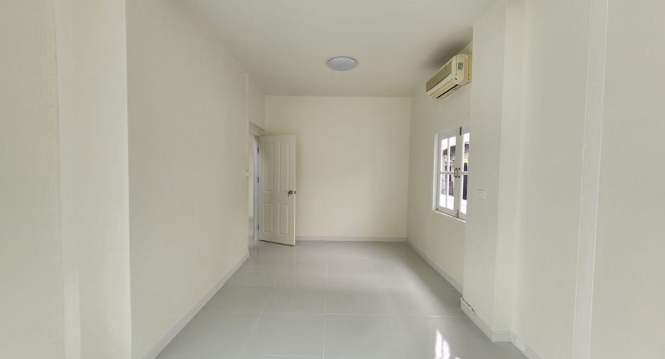 For sale 3 bedrooms house in Bang Phli, Samut Prakan