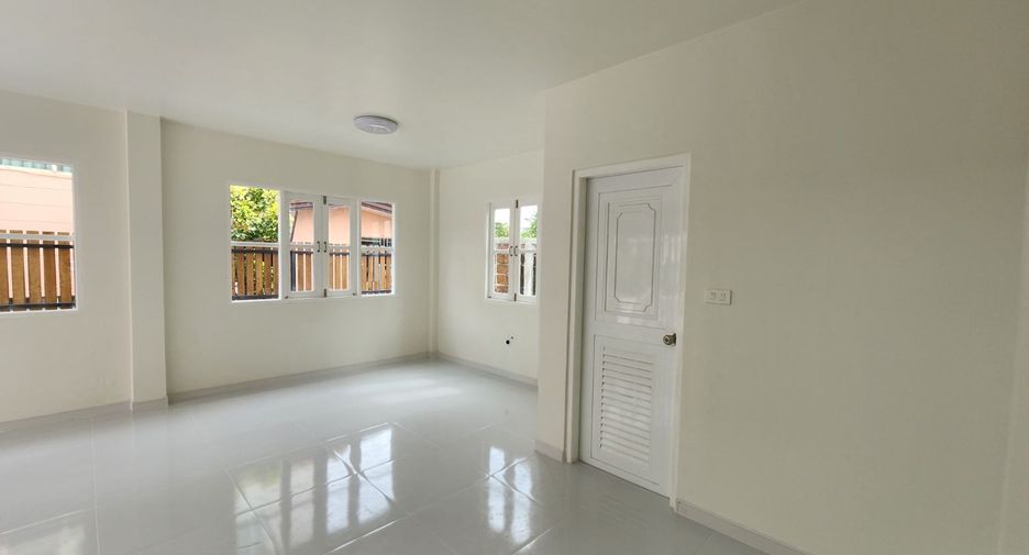 For sale 3 bedrooms house in Bang Phli, Samut Prakan