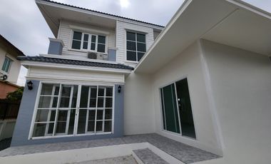 For sale 3 bedrooms house in Bang Phli, Samut Prakan